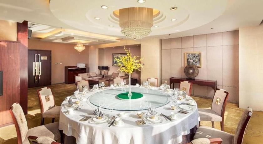 Ramada Plaza Shenyang Citycenter Buitenkant foto